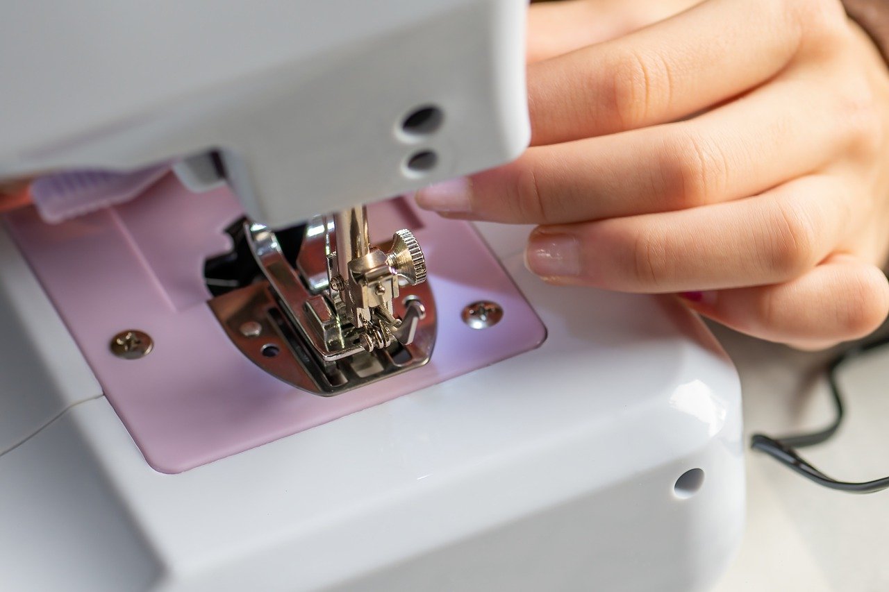 Choosing the Perfect Sewing Machine: A Guide